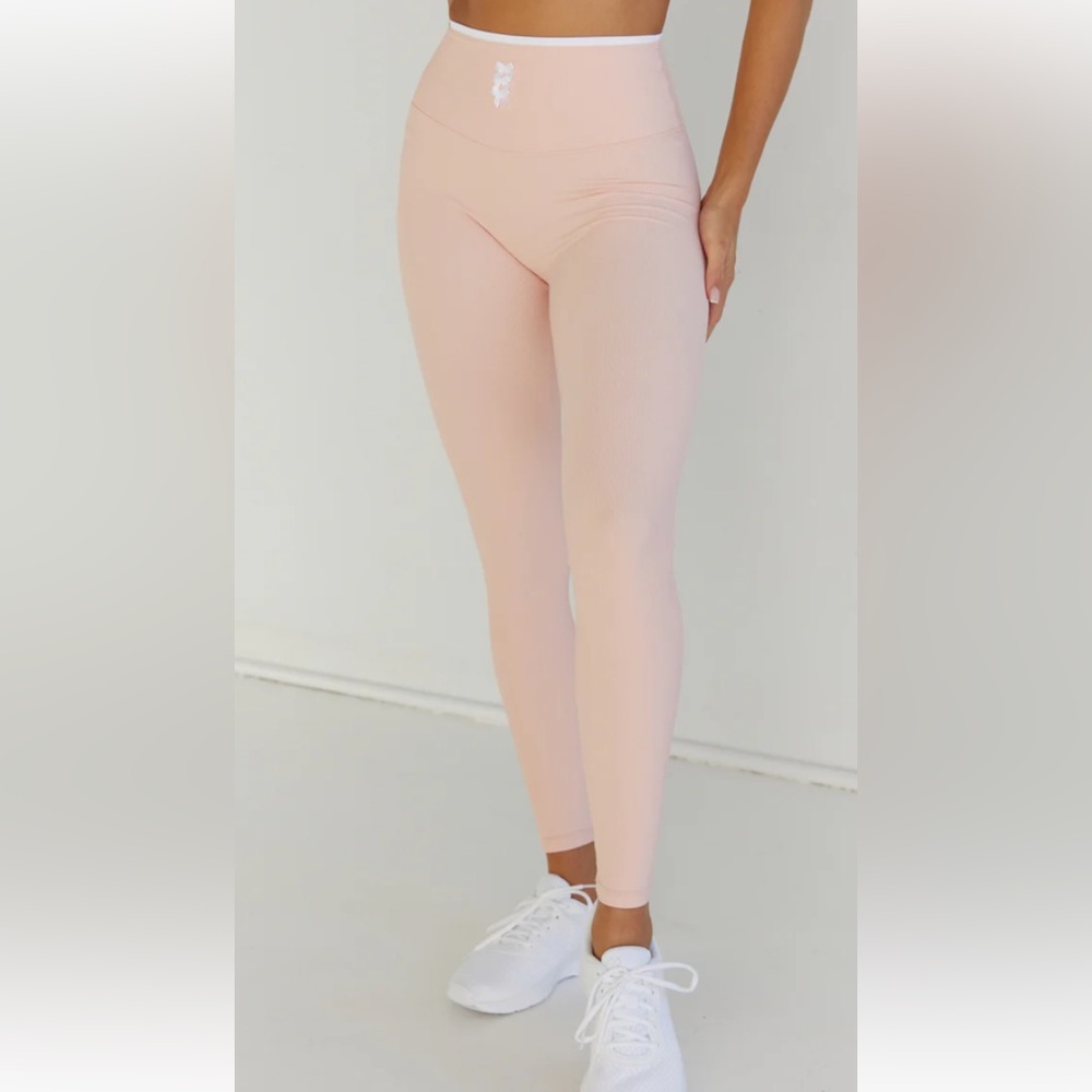 Astoria Peach High-Waisted Leggings